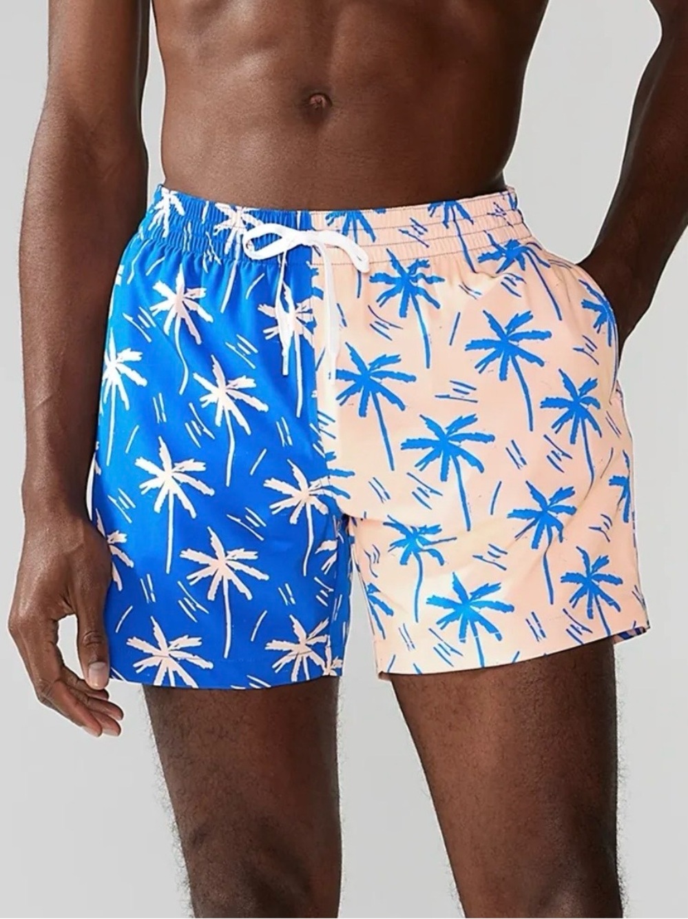 Chubbies Men's Palm-Print Split-Color Swim Trunks - Blue & Peach Medium